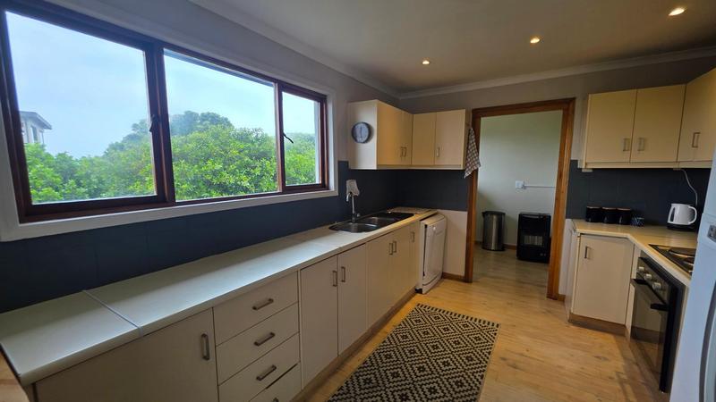 5 Bedroom Property for Sale in Glentana Western Cape